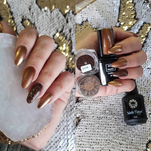 Nail Art Kerstnagel bruin