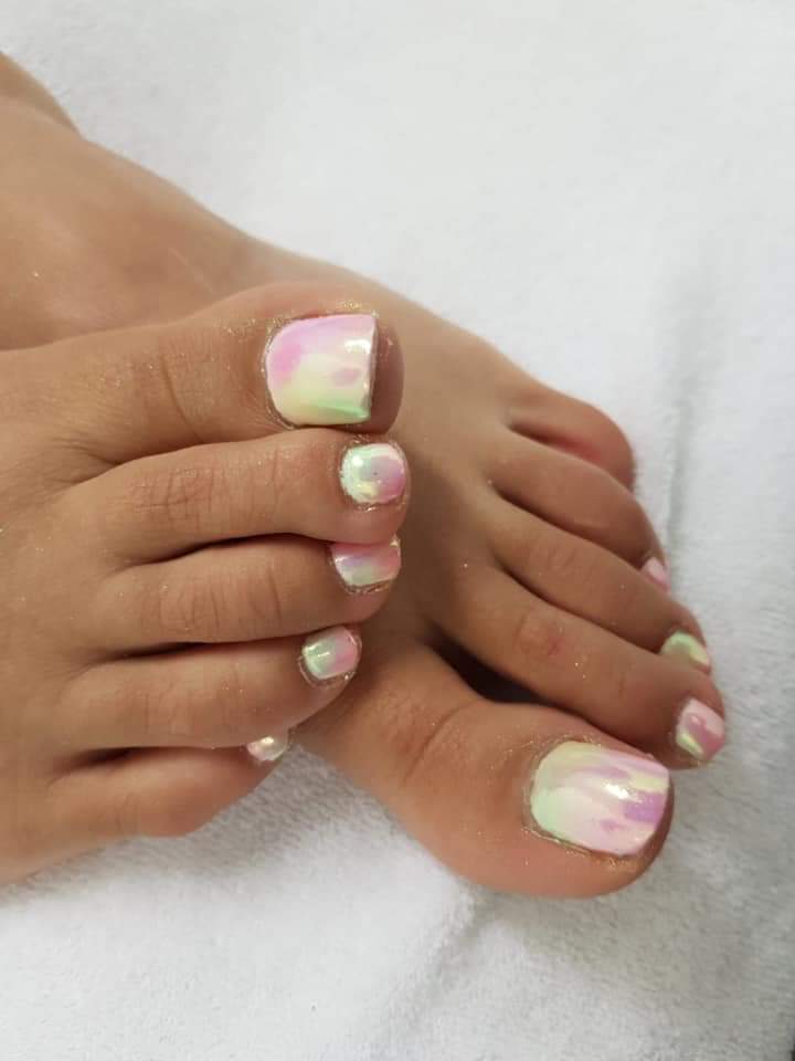Glow in the dark Nail Art